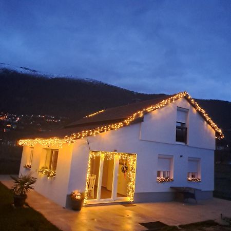 Vikendica Bruse Vila Jaklici Exterior foto