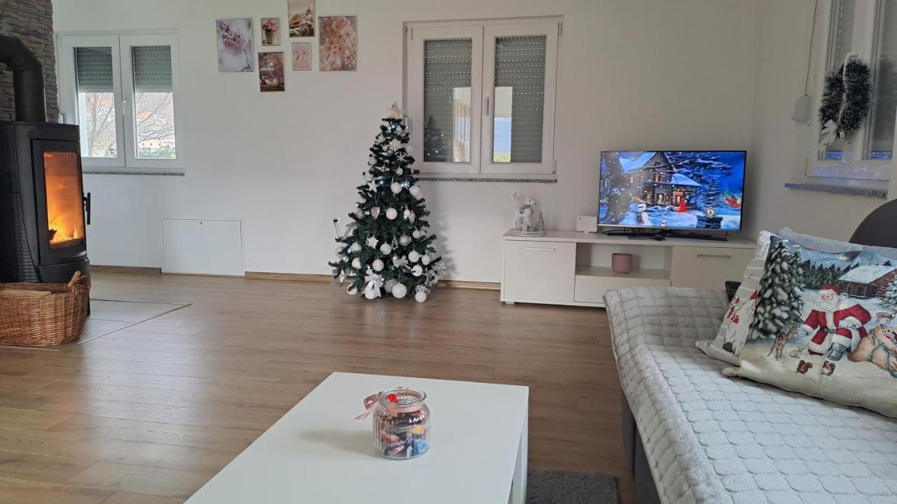 Vikendica Bruse Vila Jaklici Exterior foto